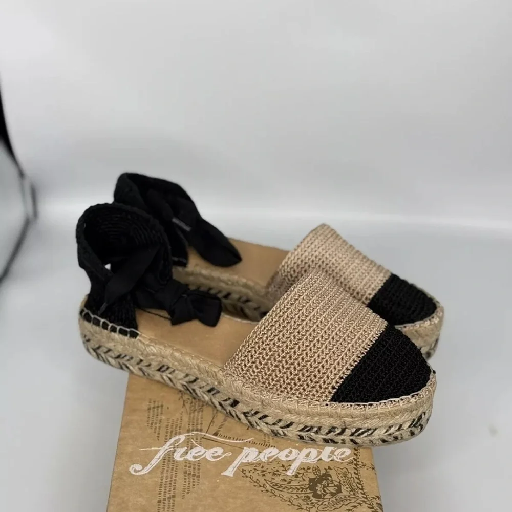 Free People Island Time Wrap Espadrille Sandal  Black/Tan Size 7 NIB - Picture 5 of 8